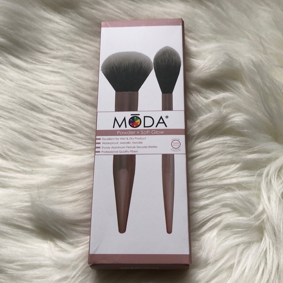 Brand New Moda brushes - Picture 1 of 3